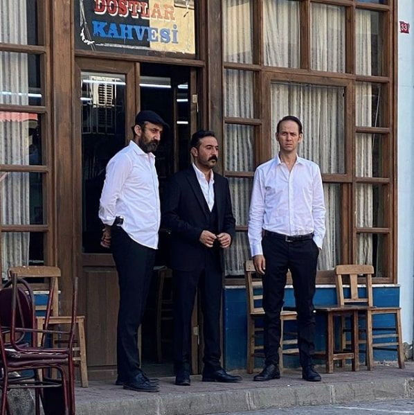 Show TV Çukur'un Kahraman'ı Mustafa Üstündağ yeni aşkını böyle duyurdu - Resim: 1