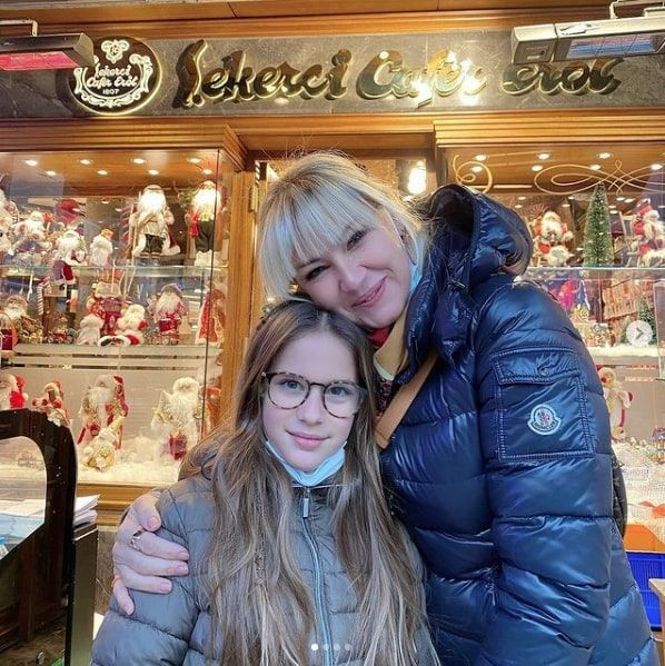 Pınar Altuğ sarı saçlarından vazgeçti görenler şoke oldu bakın yeni imajı nasıl - Resim: 3