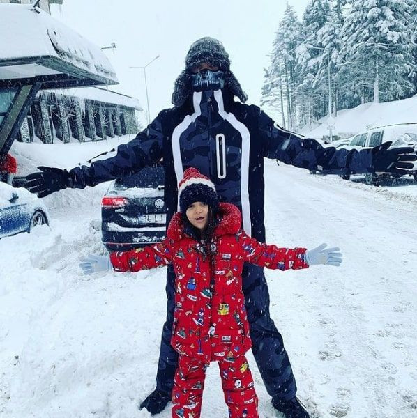 Demet Akalın ve Okan Kurt Uludağ tatilinde bakın nasıl korona olmuş isyan etmişti - Resim: 4