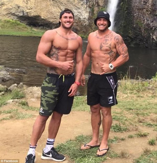 Ünlü sporcunun seks skandalı! Bütün takım arkadaşlarıyla... - Resim: 3