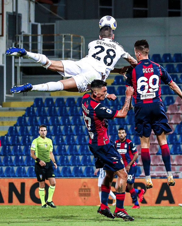 Merih Demiral çılgına döndü hakeme Türkçe küfür etti - Resim: 0