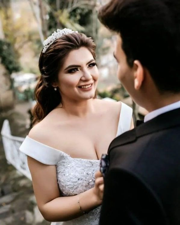 Hanife Gürdal kocasından ayrıldığını küfürlerle anlattı! Dekolteli pozları olay - Resim: 2