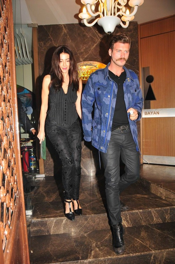 'Ne kadar saygısız, şuursuz, boş işlerle uğraşan insansın!' - Resim: 4