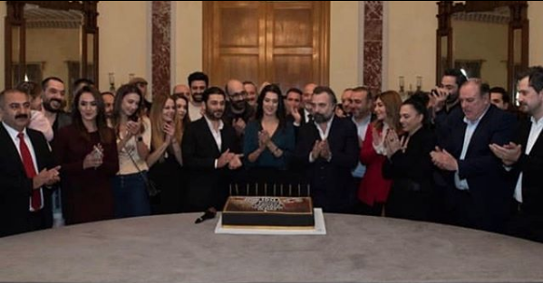 EDHO'nun yıldızı Oktay Kaynarca'nın karizmatik vedasına beğeni yağdı - Resim: 1