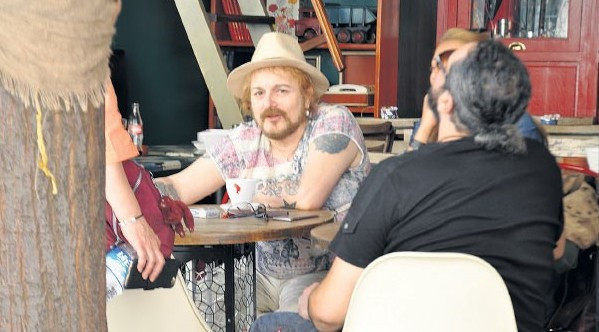 Harun Kolçak boynunda taşıyordu! İlluminati değil Allah'la... - Resim: 4