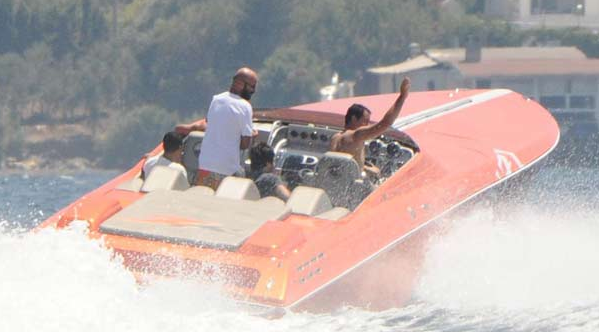 Acun 800 bin euroluk oyuncağında - Resim: 1