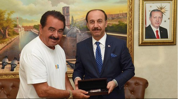 İbrahim Tatlıses'ten Barış Pınarı Harekatı'na destek! Şivan Perwer ile düet yapmıştı - Resim: 1