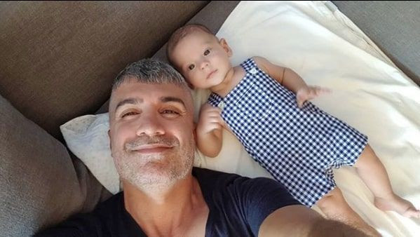 Skandal iddia genç kadın Özcan Deniz'i ihbar etti! 'Beni takip ettiriyor' - Resim: 2