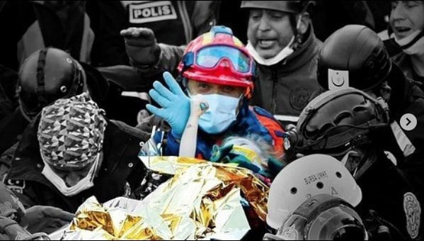 Tarkan'dan deprem sonrası teşekkür mesajı: İyi ki varsınız kahraman kurtarıcılarımız - Resim: 3