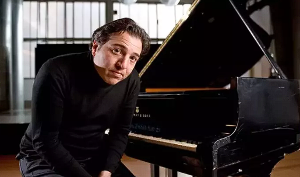 Ünlü isimlerden 10 Kasım mesajları! Türkan Şoray, Ajda Pekkan, Tarkan... Kim ne dedi? - Resim: 3