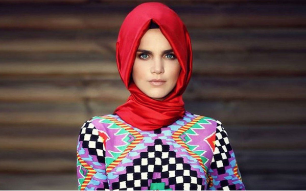 Tuğçe Kazaz 'Kürtler devlet kuramaz' diyerek 'pimini çekersiniz' uyarısı yaptı! - Resim: 1