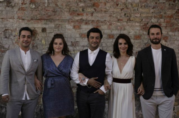 FOX dizisinin adı bir anda değişti! Televizyonlarda görülmemiş olay - Resim: 2