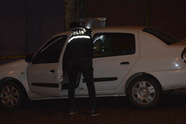 Şanlıurfa'da yol verme tartışması nedeniyle kurşunların hedefi oldu - Resim: 0