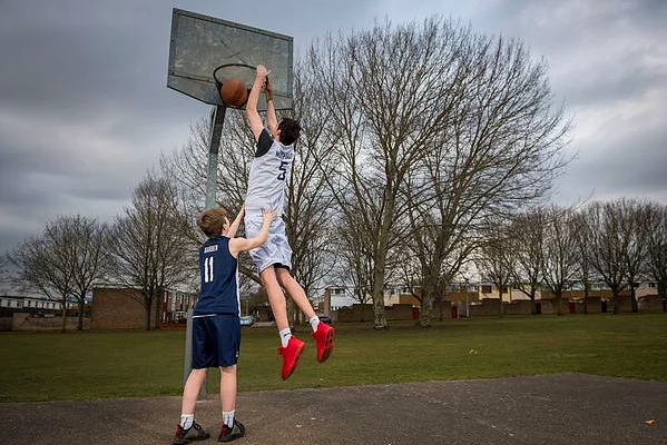 16 yaşında boyu 2.25 ve her geçen gün gelişiyor görenleri şoke ediyor - Resim: 4