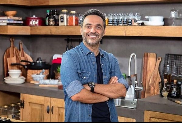 Arda Türkmen'in sevgilisi kendisinden 15 yaş küçük fenomen Melodi Erbirliler çıktı - Resim: 1