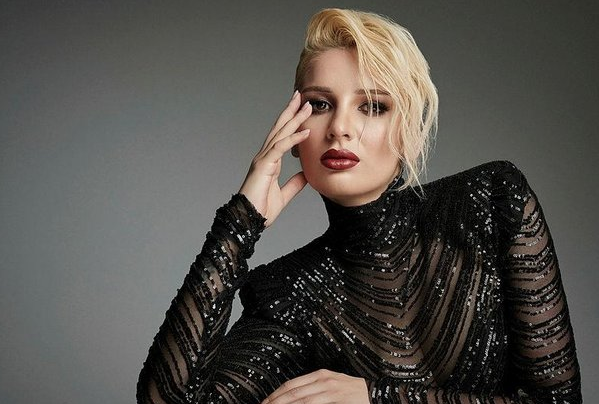 Fenerbahçeli Altay Bayındır gönlünü Gökçe Kırgız'a kaptırdı - Resim: 3