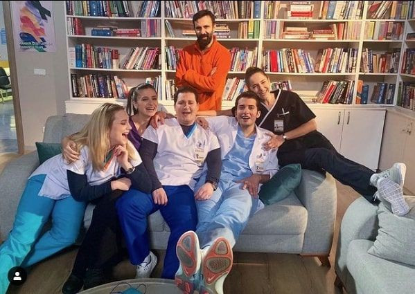 Mucize Doktor dizisinden ayrıldı! 'Birden başlar birden biter' deyip veda etti - Resim: 2