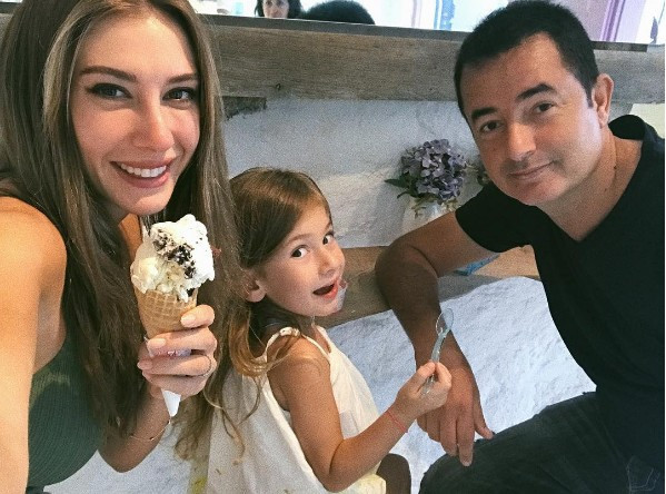 Şeyma Subaşı ve Acun Ilıcalı'nın düğün davetiyesine bakın  - Resim: 3