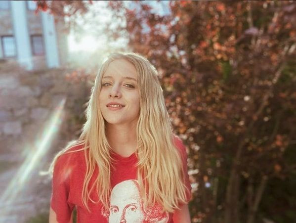 Mucize Doktor FOX TV yıldızı Hayal Köseoğlu yine dansıyla mest etti! İşte dans şovu - Resim: 4