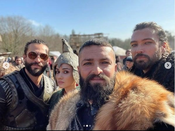 Uyanış: Büyük Selçuklu yıldızı Sevda Erginci'ye dolandırıcılık şoku! - Resim: 4