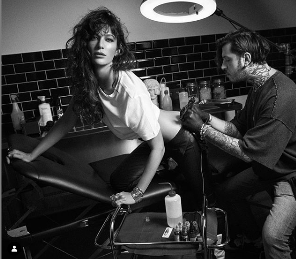 Sütyensiz  poz verdi! Berrak Tüzünataç'tan yarı çıplak paylaşım - Resim: 3