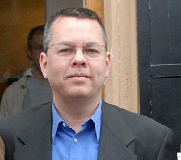 ABD'li Papaz Brunson yeniden hakim karşısında! Didik didik arandılar... - Resim: 1