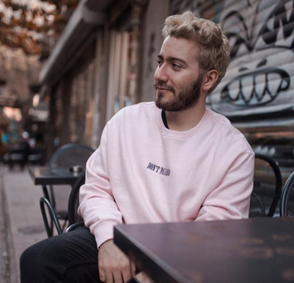 Enes Batur'un, aylık kazandı dudak uçuklattı! - Resim: 1