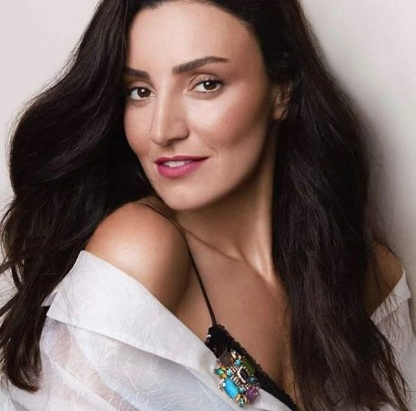 Sevcan Orhan 'işsiz kaldım' diyerek derdini anlattı sebebi ise herkesle aynı - Resim: 1