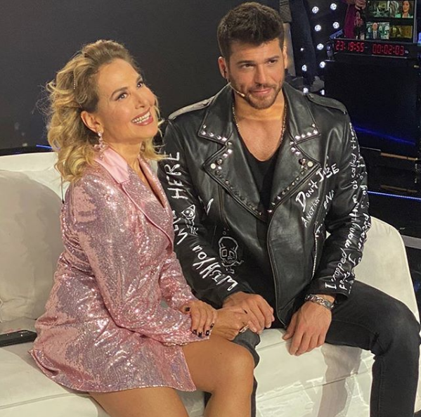 Can Yaman için şok eden suçlama kadın hayranı 'Beni dövdü' deyip şikayetçi oldu - Resim: 2