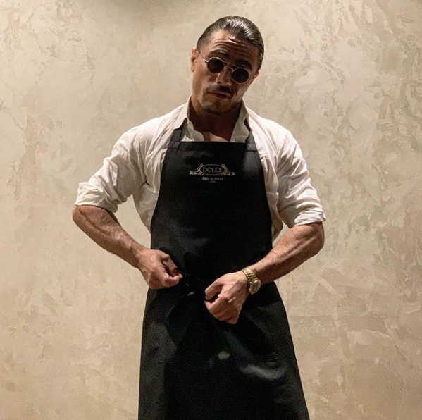 Sendikasız işçi çalıştırıyor iddiası olay Nusret Gökçe'ye 'dev sıçan'lı protesto! - Resim: 3