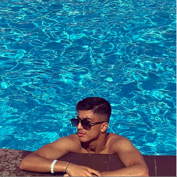 MERO kimdir aslen nereli MERO gerçek adı ne kaç yaşında? - Resim: 1