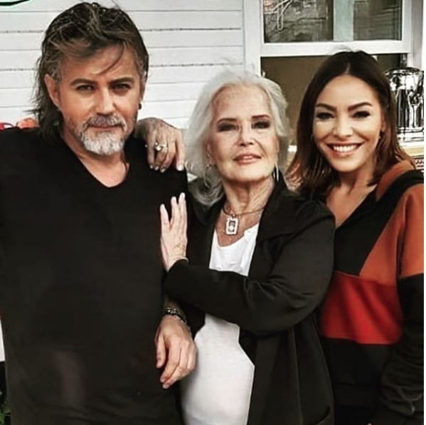 Gönül Yazar cinsel içerikli mesajlar atan sevgilisi Rüzgar Mağden ile barıştı - Resim: 4