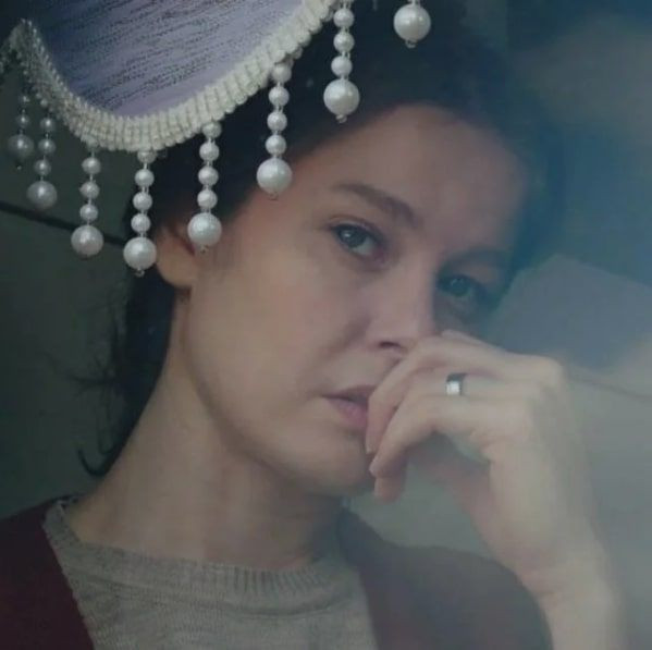 TV8 Kırmızı Oda dizisinde Burcu Biricik'in babasını bakın kim oynayacak - Resim: 2