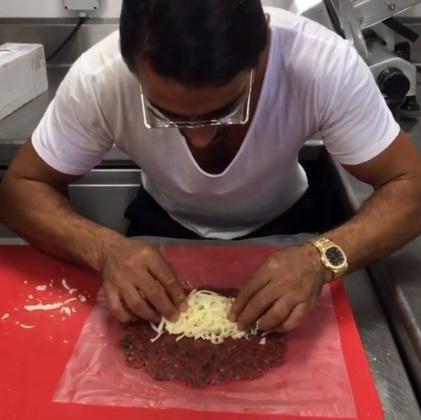 Lüks otomobil fiyatına saat aldı - Resim: 4