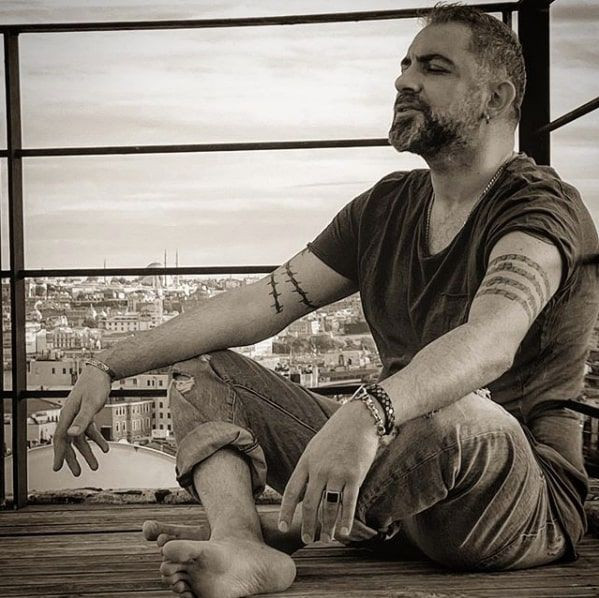 Tarkan'ın kuzeni Cenk Tevetoğlu soyadını değiştirdi: Başıma gelmeyen kalmadı - Resim: 3