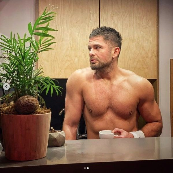 Mert Öcal Survivor 2021 paylaşımı yaptı üstsüz paylaşımı olay yarattı - Resim: 3