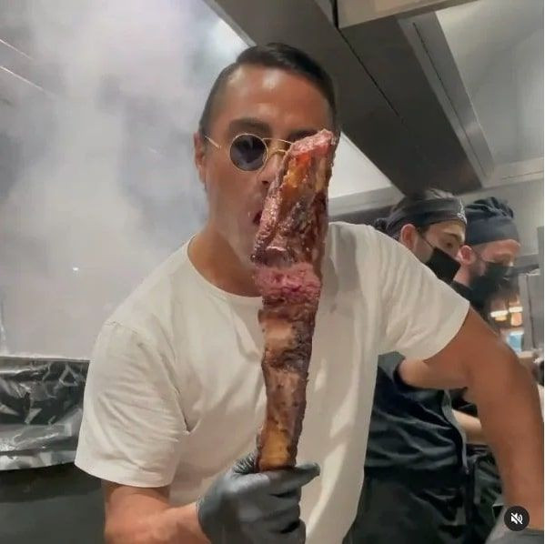 Nusret Gökçe 10 güzelle beraber video çekti! Binlerce yorum aldı - Resim: 4