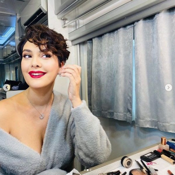 Özlenen isim Bergüzar Korel yeni bir diziyle ekranlara geri dönüyor! - Resim: 3