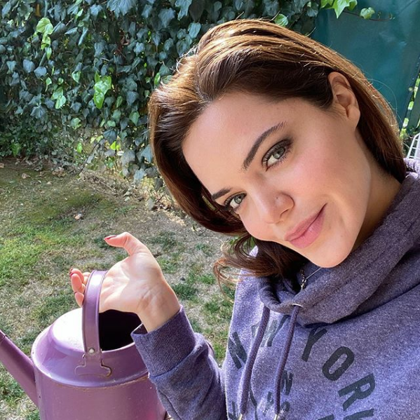 Hilal Altınbilek paylaşımıyla büyüledi ATV Bir Zamanlar Çukurova oyuncusu - Resim: 4