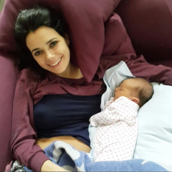 Özgü Namal parayı duyunca tav oldu! 6 yıl sonra yeni diziyle geliyor - Resim: 3