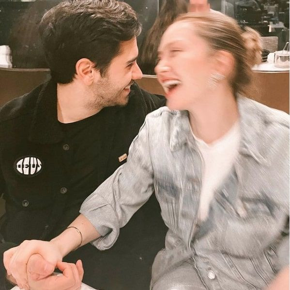 Danla Bilic'ten sevgilisi Poyraz Teoman ile skandal poz annesi kızınca sildi - Resim: 2