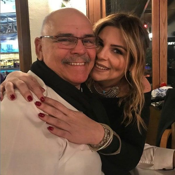 Rasim Öztekin'i kaybedeli 2 ay oldu kızı Pelin Öztekin yazdıklarıyla yürek sızlattı - Resim: 1