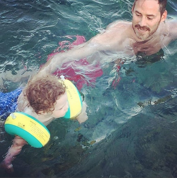 Hande Ataizi'nin yabancı eşi Türk gibi oldu instagramda... - Resim: 3