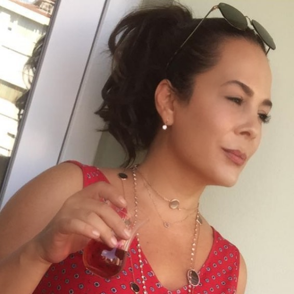 Demet Sağıroğlu koronavirüs hastalığını yendi Twitter'dan böyle duyurdu - Resim: 1