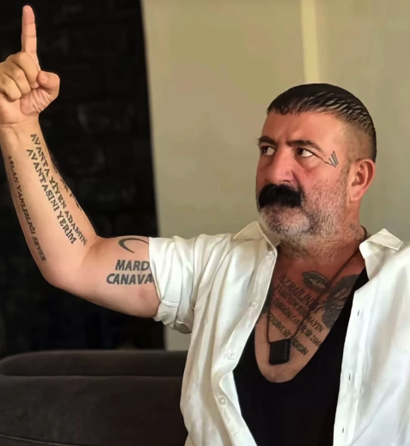 Sosyal medyada ün peşindeydi! Uzun namlulu katil kıskıvrak polise yakalandı - Resim: 2