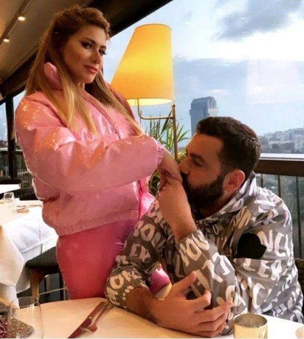 Akasya Asıltürkmen yasak aşk yaşan Nihal Candan'ı bakın nasıl savundu - Resim: 1