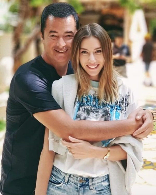 Acun Ilıcalı'nın Şeyma Subaşı'na aldığı 125 milyonluk villayı kime sattığı ortaya çıktı - Resim: 1