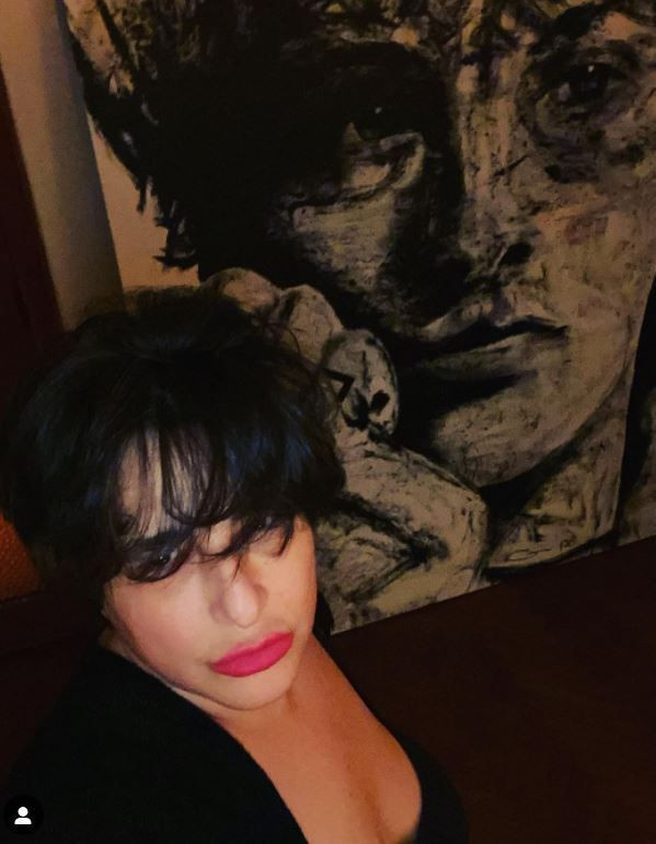 'Fatmagül'ün yengesi Mukadddes' Esra Dermancıoğlu'nun yatakta çıplak pozları olay 53 yaşına özel - Resim: 3