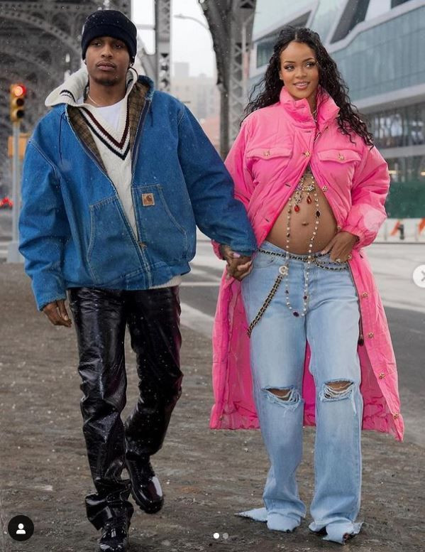 Rihanna hamile göbek nihayet göründü bebeğin cinsiyeti ne - Resim: 1