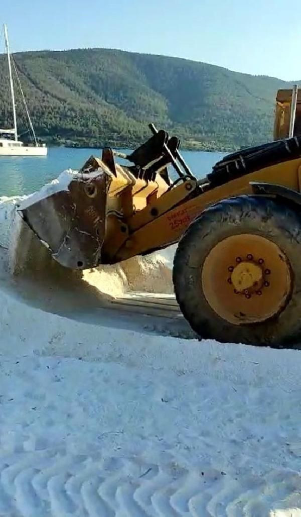 5 yıldızlı otele ceza yağmıştı! Bodrum'da plaja dökülen kuvars tozu kaldırılmaya başlandı - Resim: 3